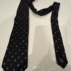 Sophisticated Black Geometric Men's Tie